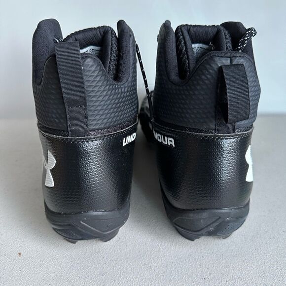 Under Armour Football Cleat Men's Black New 3022837-001 size 12 - Picture 4 of 5